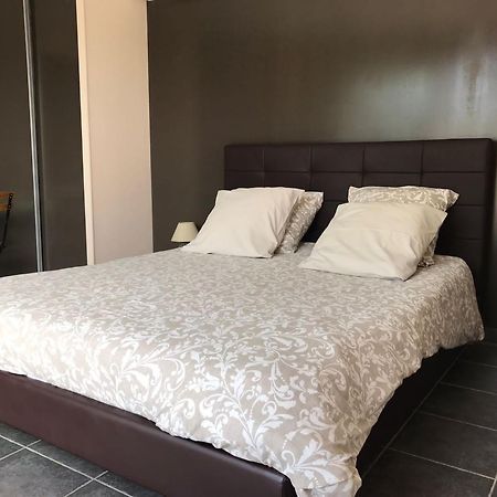 Chambres D'Hotes, B&B Climatisees La Borrellienne Saint-Maximin Kültér fotó