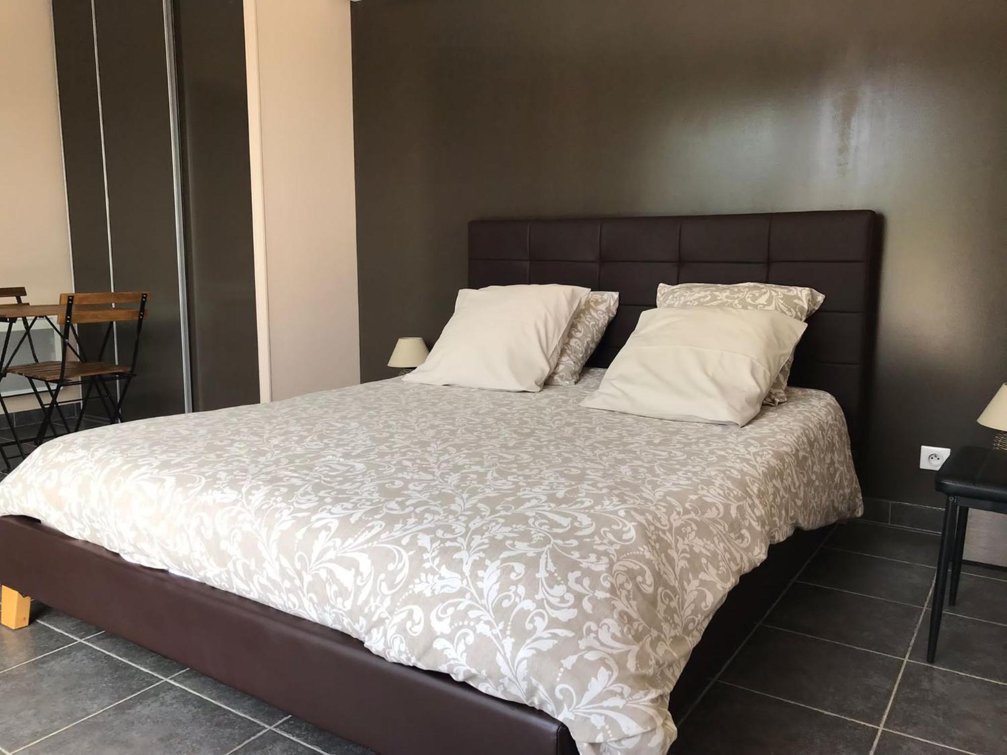 Chambres D'Hotes, B&B Climatisees La Borrellienne Saint-Maximin Kültér fotó